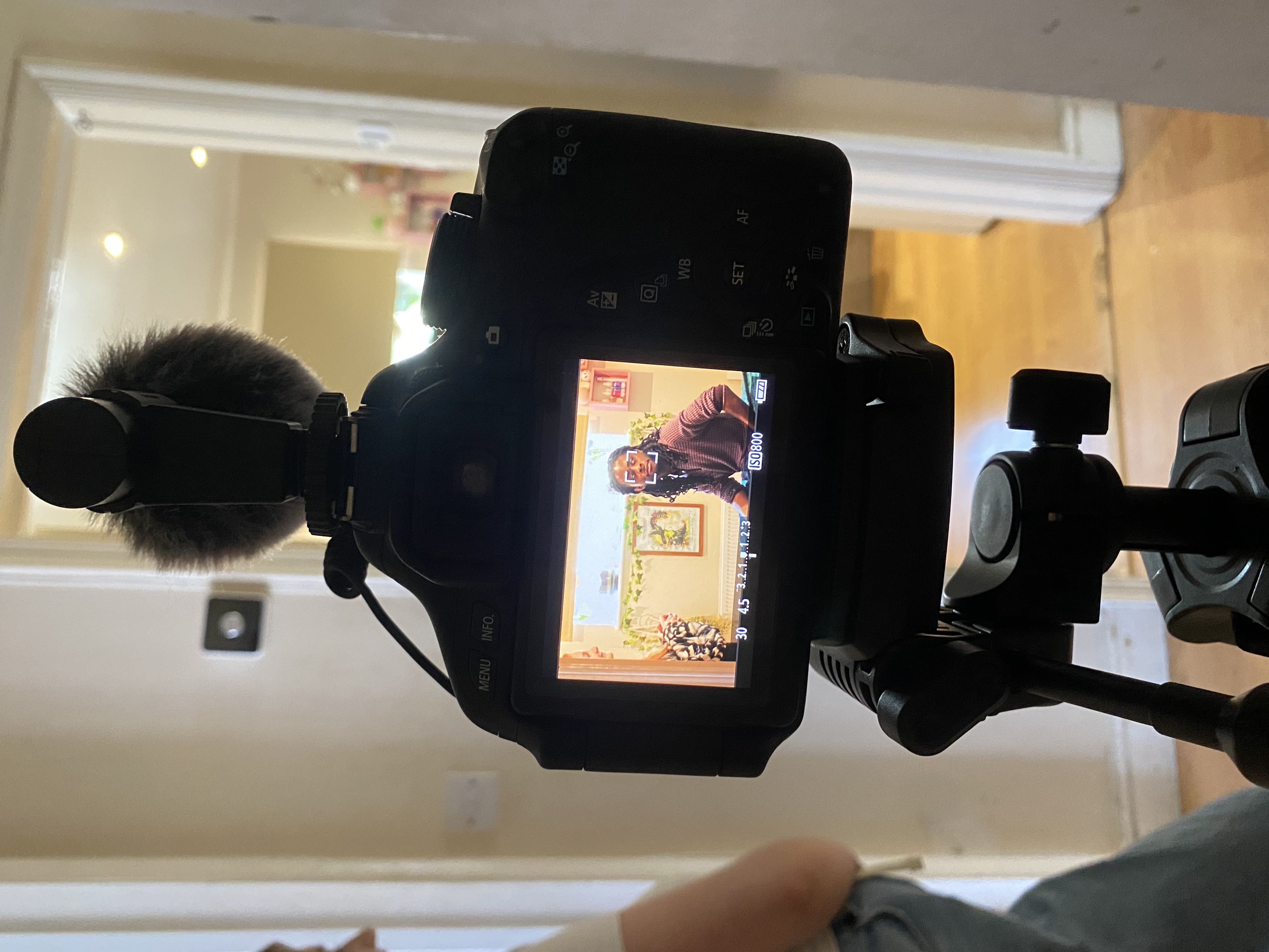 Behind the scenes 3